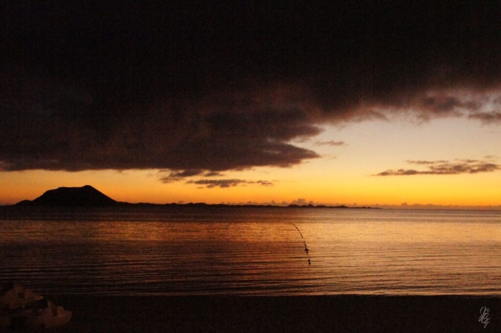 Sunrise at Waikiki Beach in front of the Billabong Surfcamp in Fuerteventura