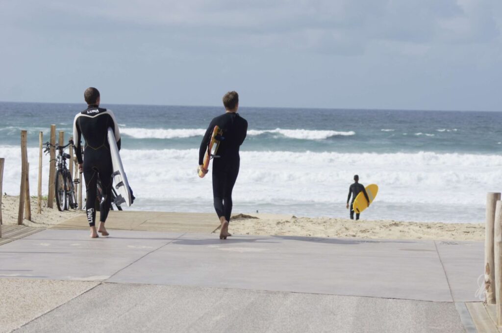 Surfers at Le Penon in Hossegor