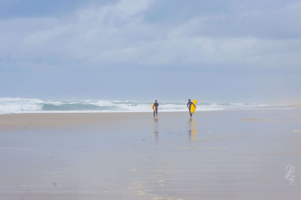Surfers at Le Penon in Hossegor