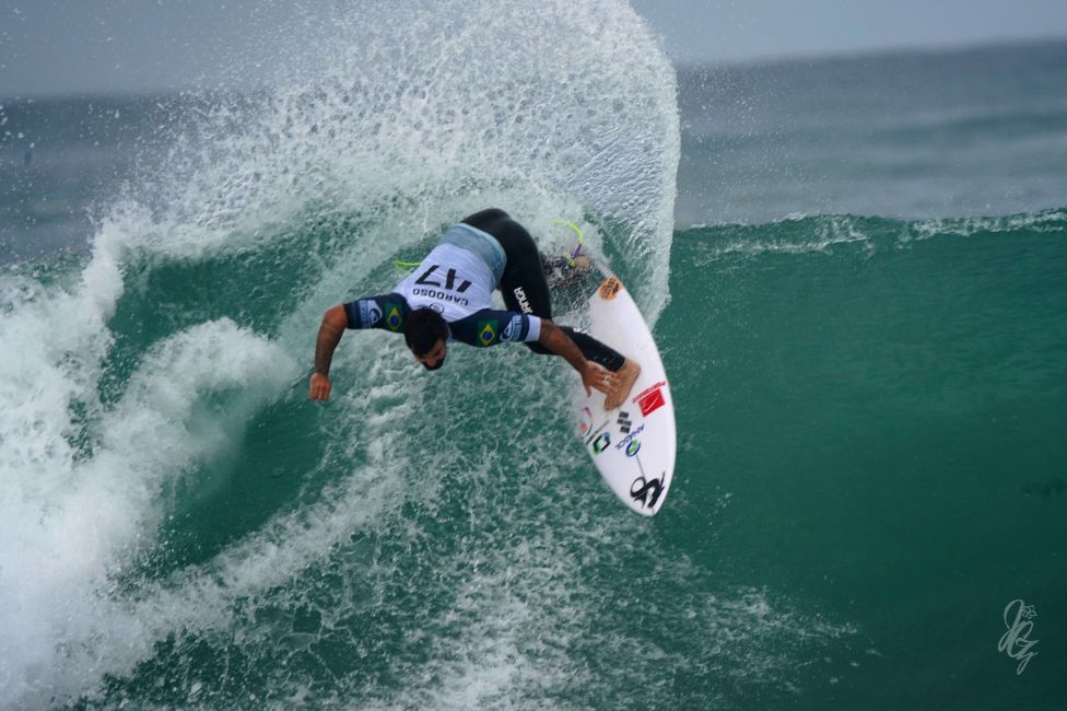 Surfer Willian Cardoso at the Quiksilver Pro France 2019