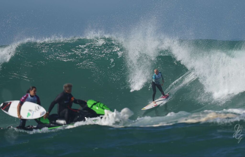 Surfer Tatiana Weston-Webb at the Roxy Pro France 2019