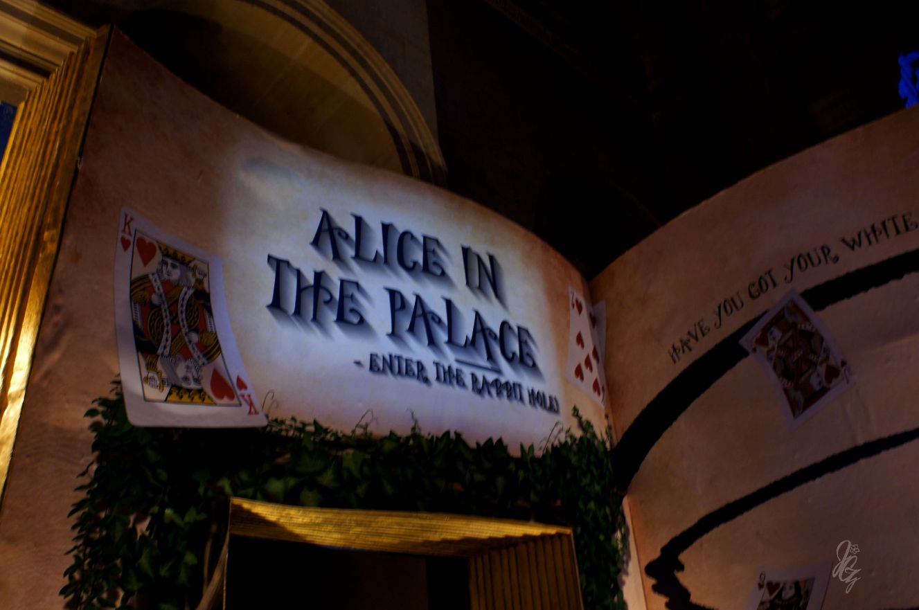 Entrance to Alice in the Palace at Bleinheim Palace for Christmas