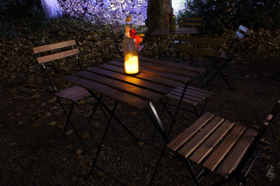 table with candle at the park at Blenheim Palace