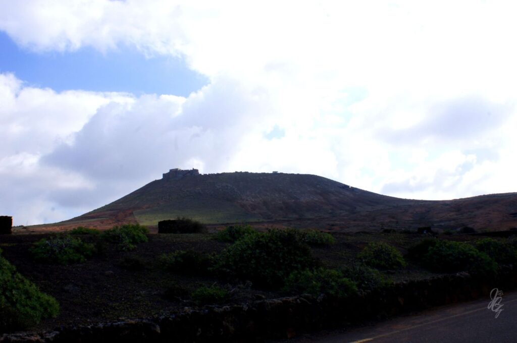 Up the hill close to Teguise