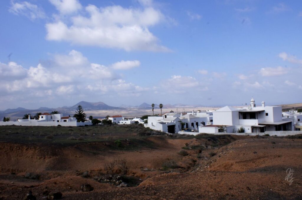 Up the hill close to Teguise