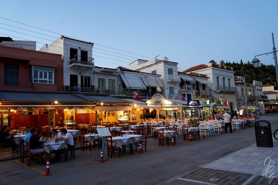 Restaurants at the harbour of Poros