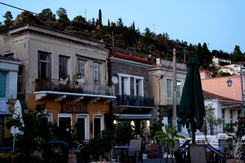 The town at the harbour of Poros