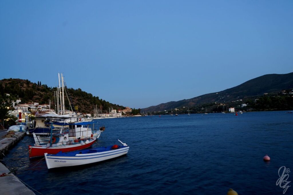 At the harbour in Poros