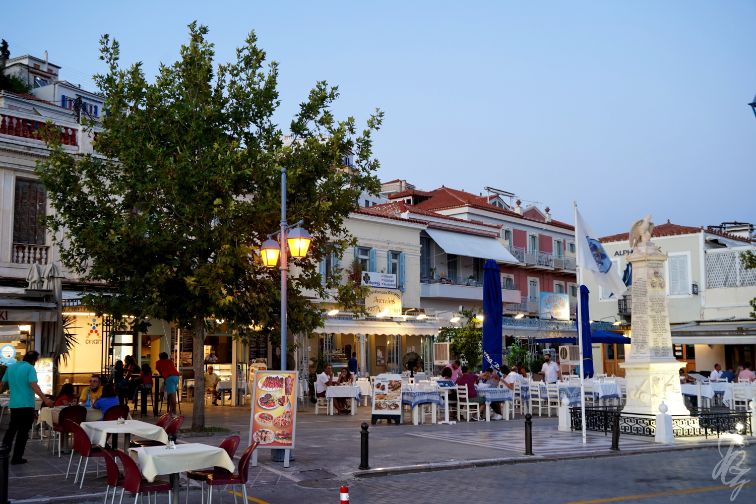 Restaurants at the harbour of Poros