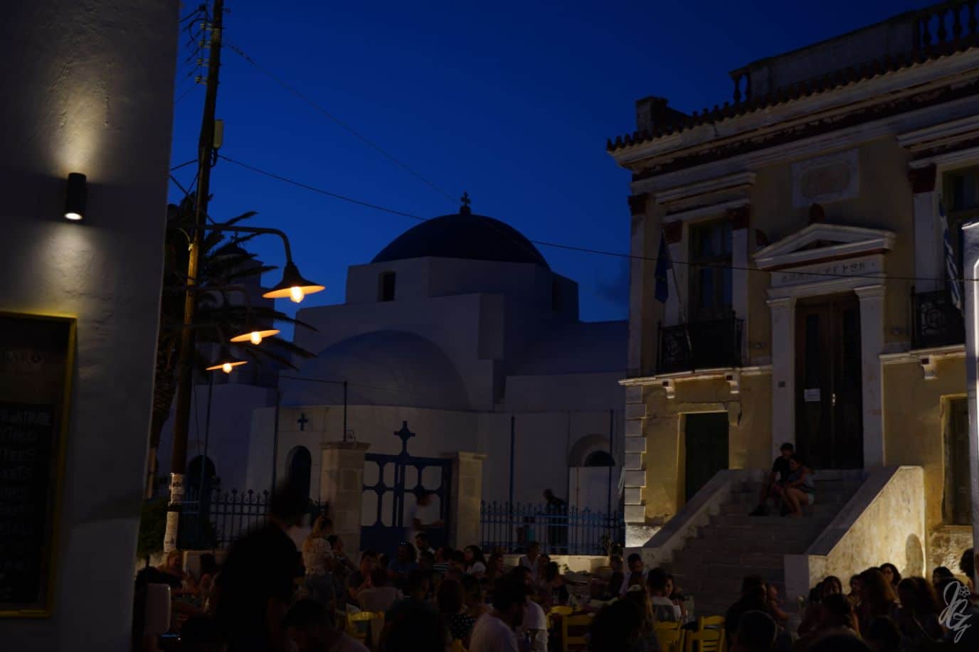At night at a square in Serifos