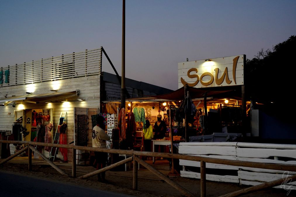 Nomad Market in El Palmar in the evening