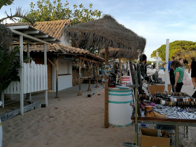 Artisan Market at the Faro Trafalgar