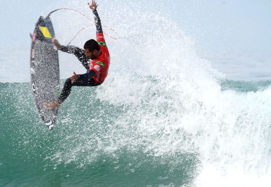 Filipe Toledo at the Meo Pro Portugal 2022 at Supertubos in Peniche