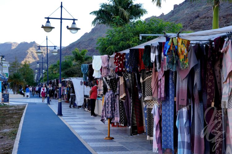 Market in Puerto de Mogan in Gran Canaria