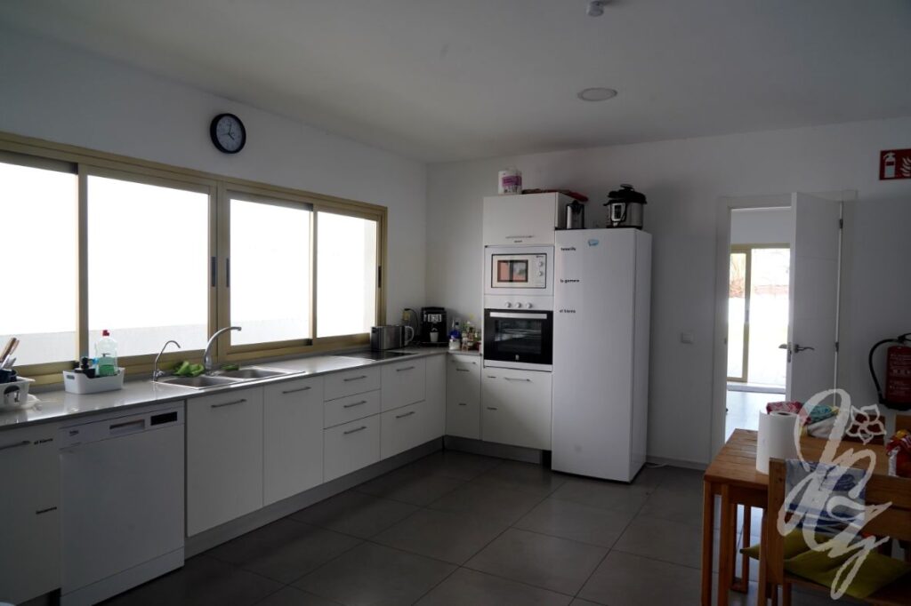 Kitchen at The Roof coliving in Las Palmas