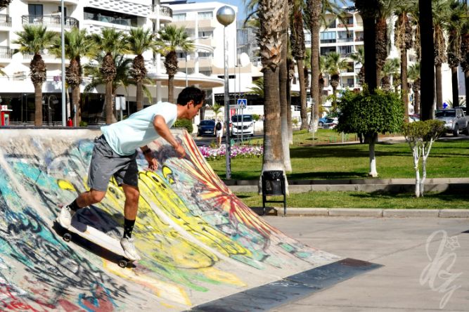 Skating in Playa de las Americas in Tenerife