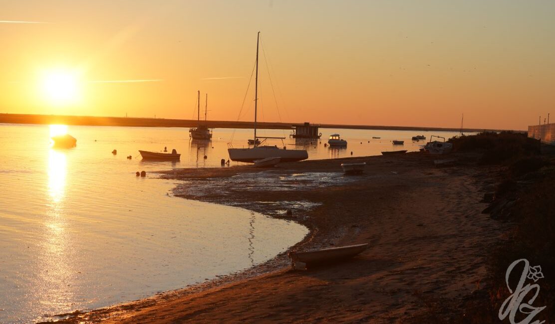 Sunrise in Praia de Faro