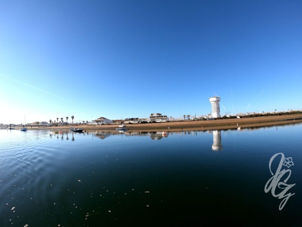 Paddleboarding at the Ria Formosa in Praia de Faro