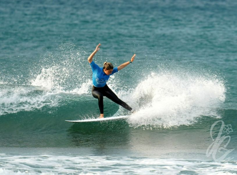 Zarautz surf competition