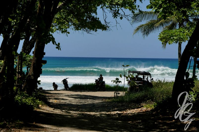 Sunset Surf in Santa Teresa in Costa Rica