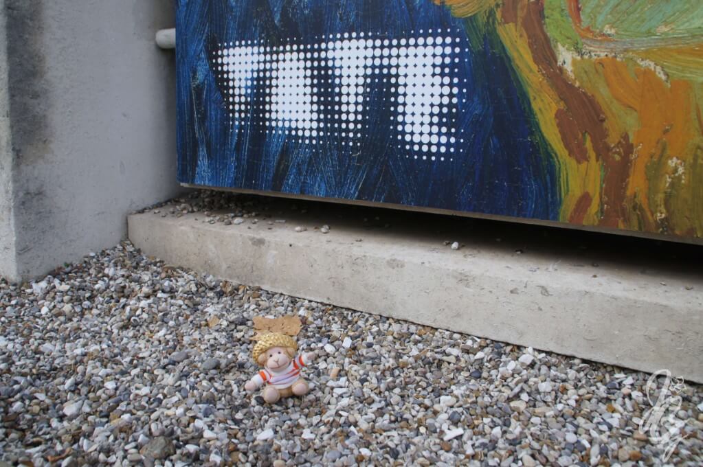 Charlie at the entrance to the Tate Britain