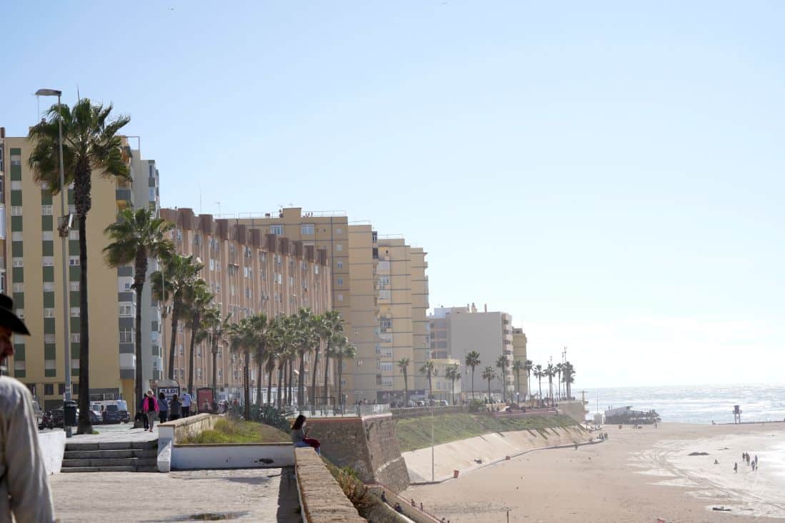 Along the beach promenade in Cadiz