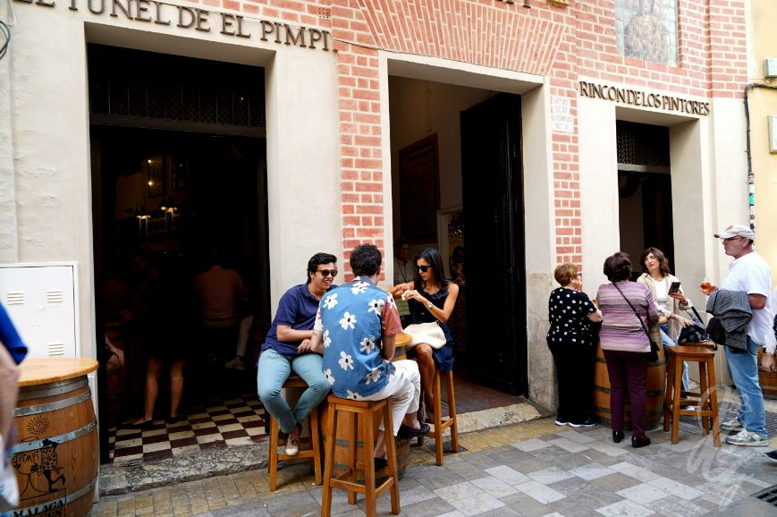 Wine bar El Pimpi in Malaga