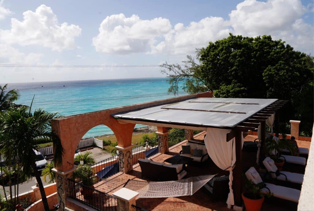 Hotel and Cafe Luna in Oistins, Barbados