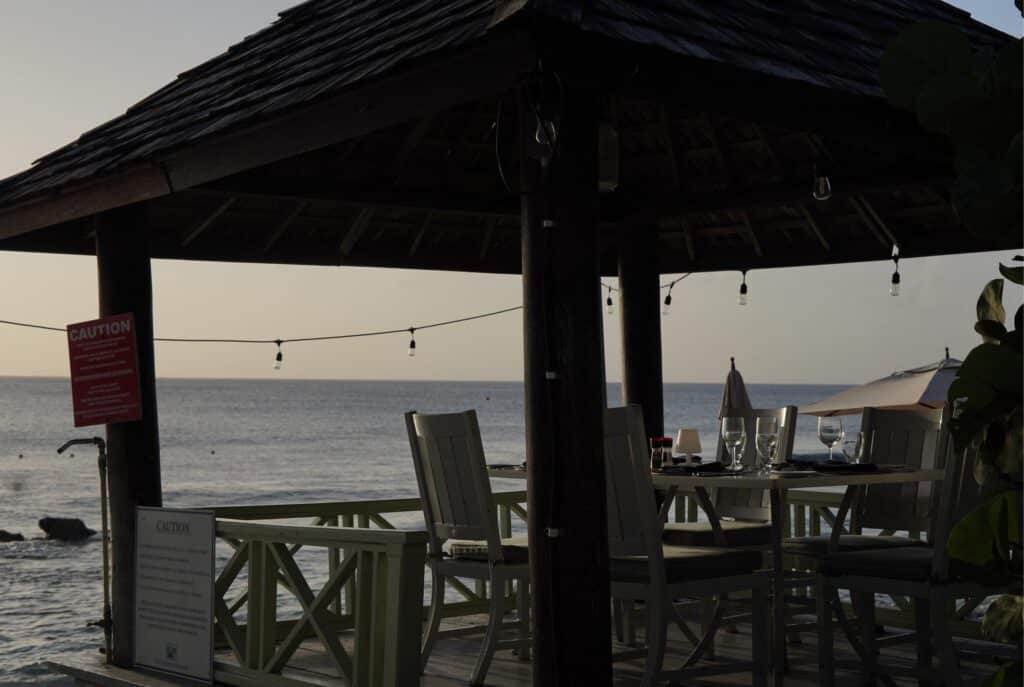 Restaurant by the coast near Moontown