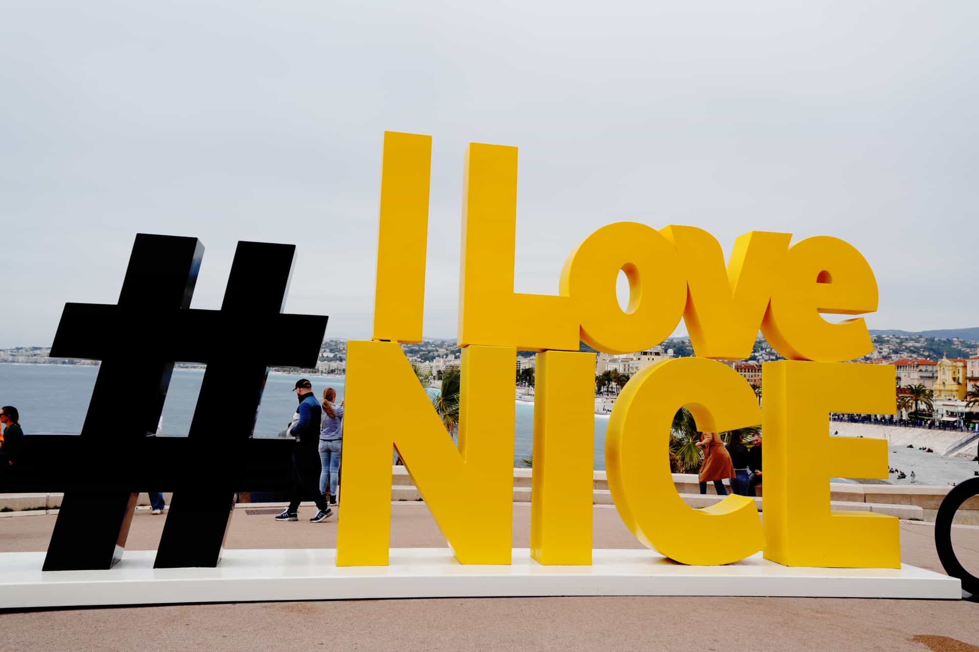 Sign "I Love Nice" by the beach in Nice