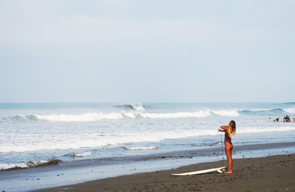 Surfing in Dominical