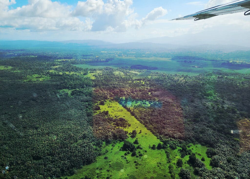 Views from the airplane from Limon to San Jose