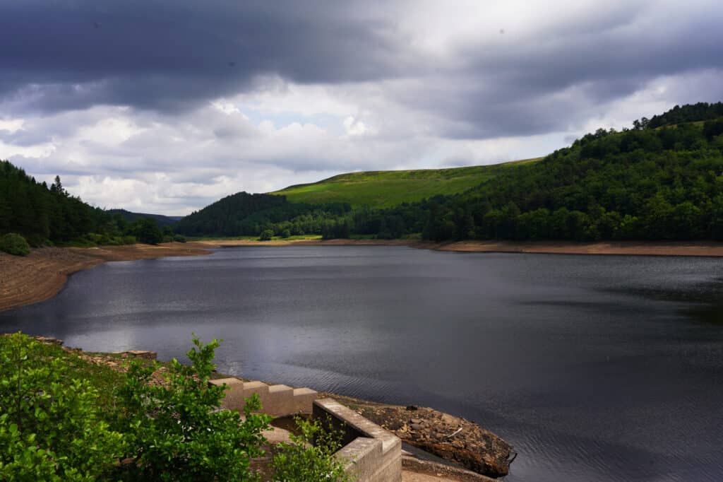 Derwent Dam and reservoir