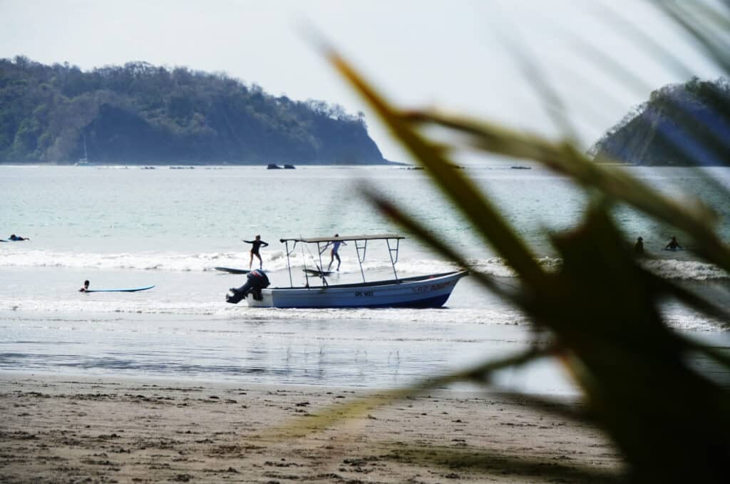 Boat by Leo tours