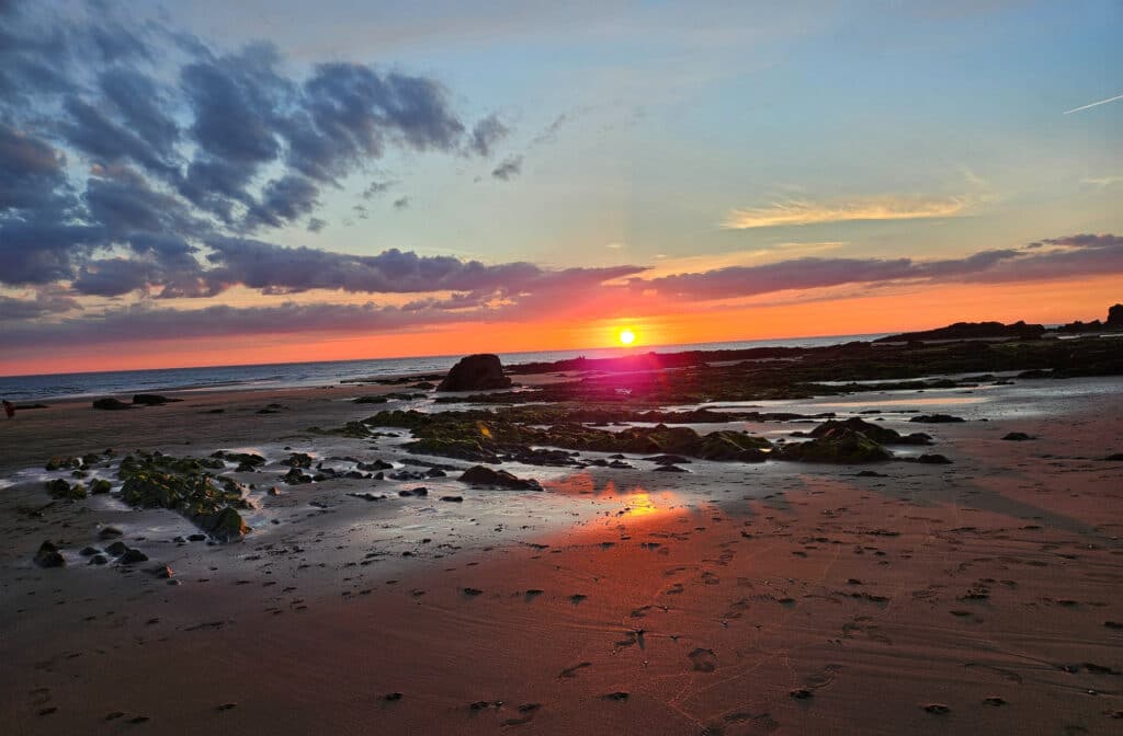 Sunset at Summerleaze beach in Bude