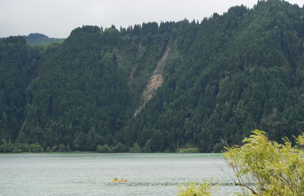 Furnas