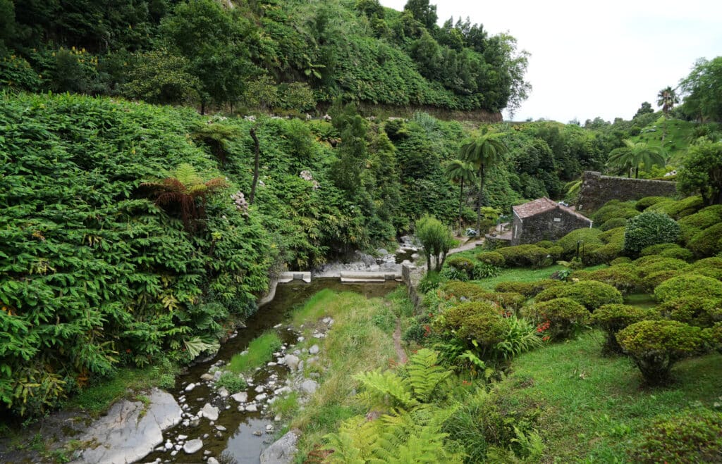 Ribeira dos Caldeiroes