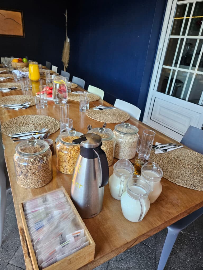Breakfast at Salt Lips Surf Camp