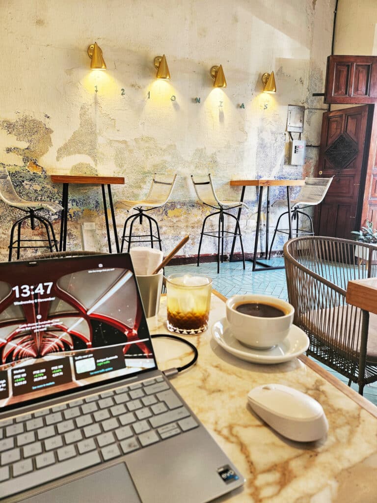 Cafe 12 Onzas in Antigua