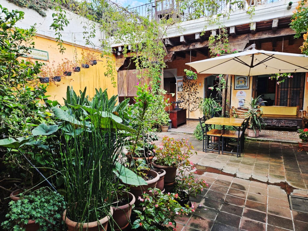 Cafe Estudio in Antigua
