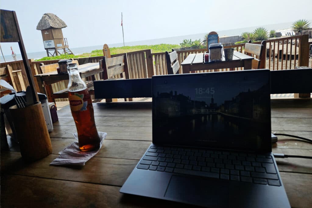 Working on the laptop in El Paredón
