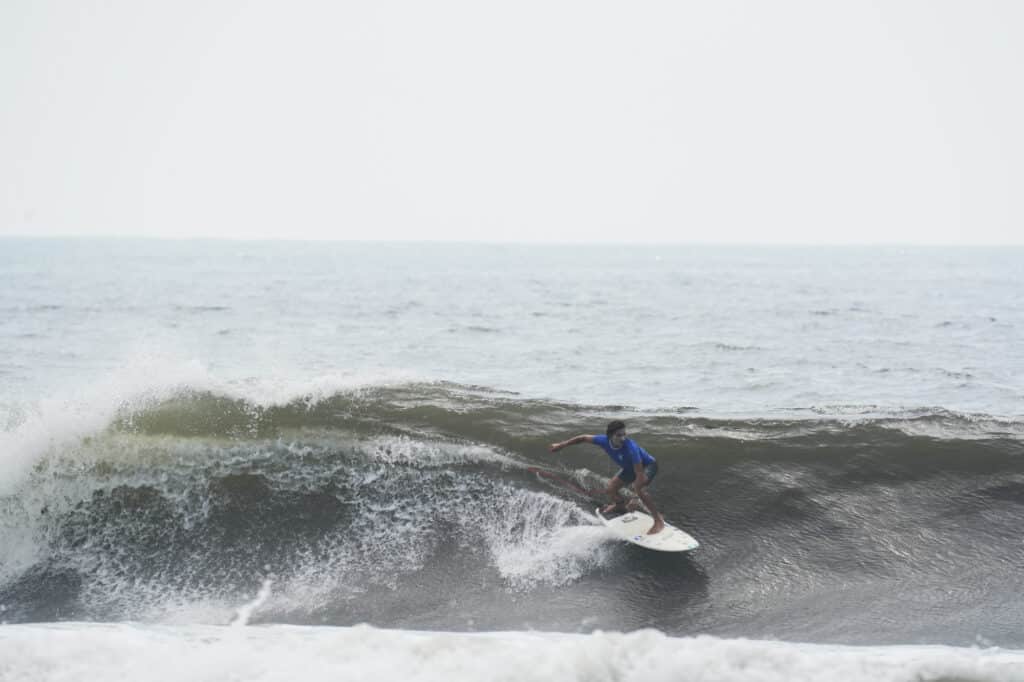 Surfing in El Paredón