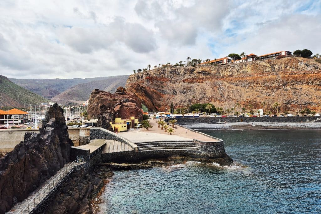 Playa Cueva in La Gomera
