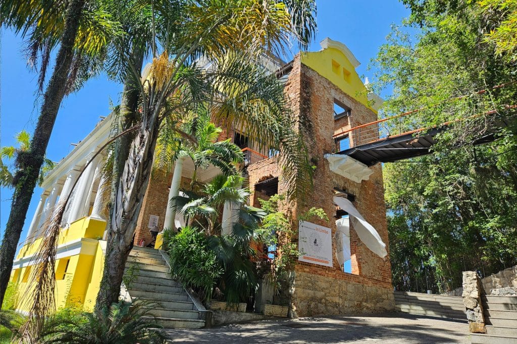 Parque das Ruinas in Santa Teresa