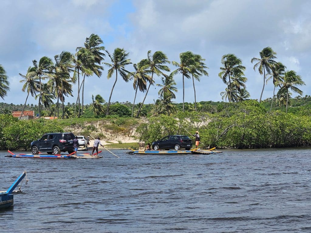 Car raft on near Cunhau