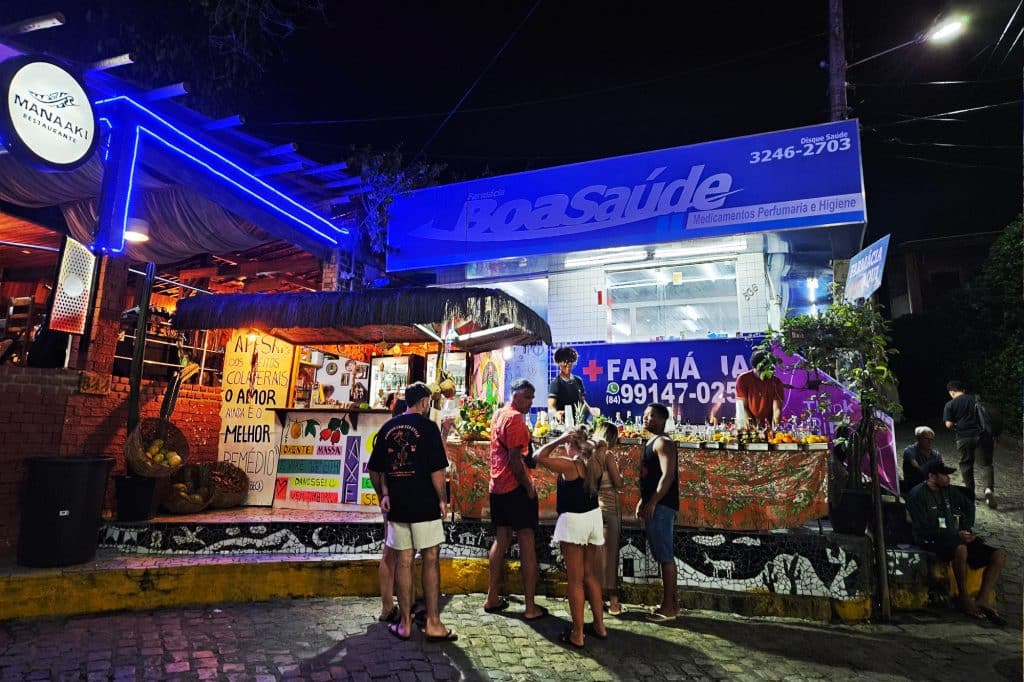 Popup cocktail bar in Pipa