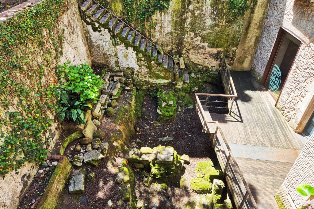 Jewish architecture in Girona